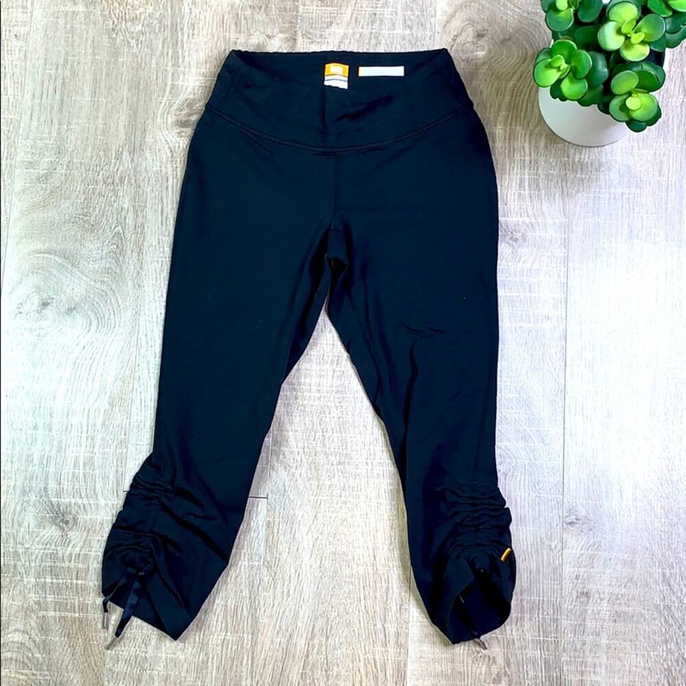 LUCY ACTIVEWEAR Women's Black Ruched Ankle Cropped Leggings